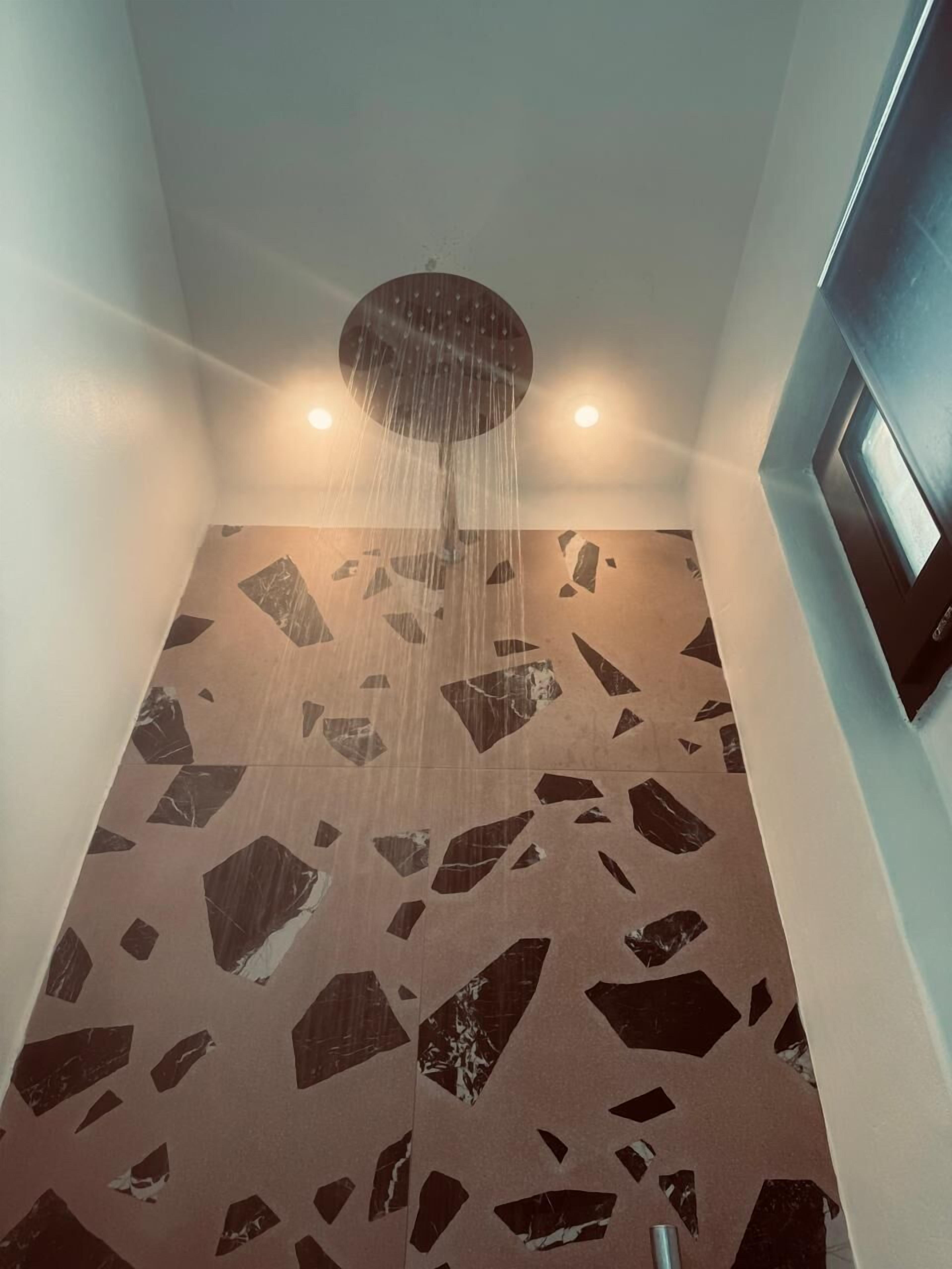 Photo - Sun Rocks Boutique Hotel - Caldera View Suites & Sunset Dining Experience