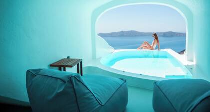 Sun Rocks Boutique Hotel | Caldera View Suites & Sunset Dining Experience