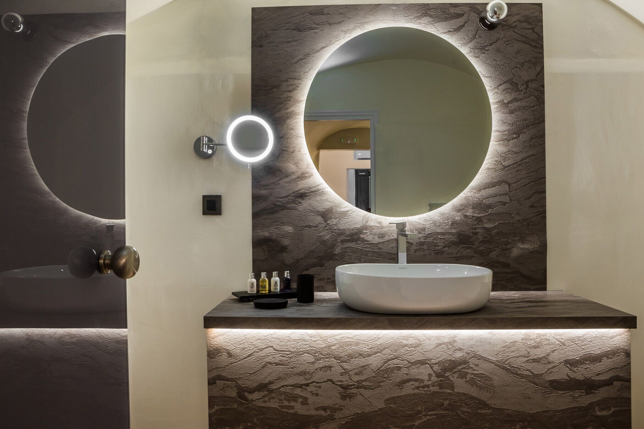 Foto - Sun Rocks Boutique Hotel - Caldera View Suites & Sunset Dining Experience