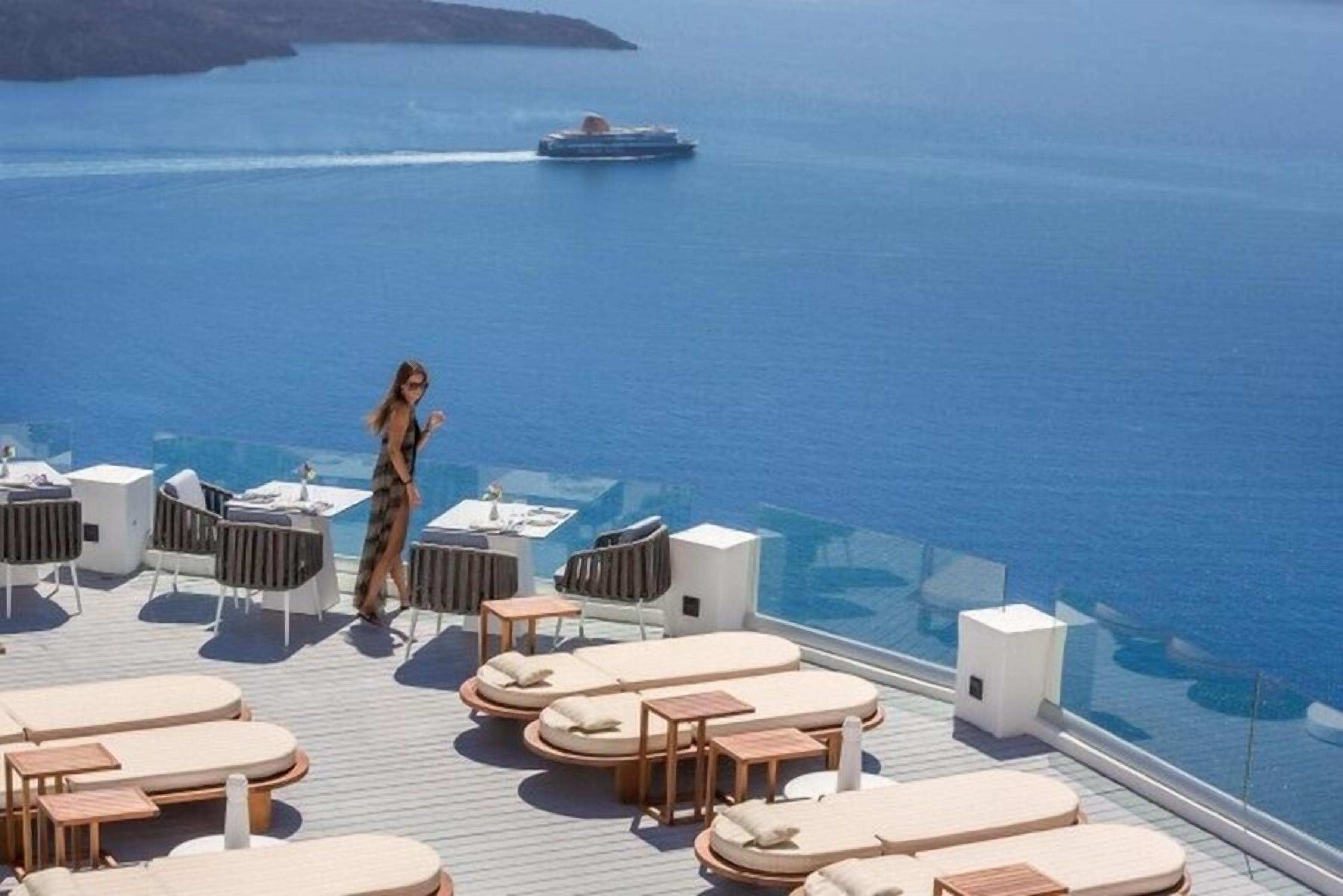 Foto - Sun Rocks Boutique Hotel - Caldera View Suites & Sunset Dining Experience