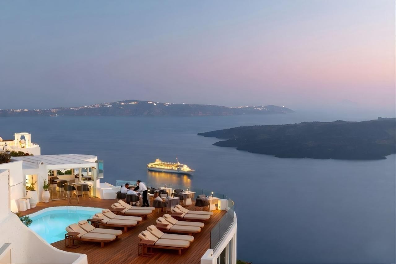 Foto - Sun Rocks Boutique Hotel | Caldera View Suites & Sunset Dining Experience