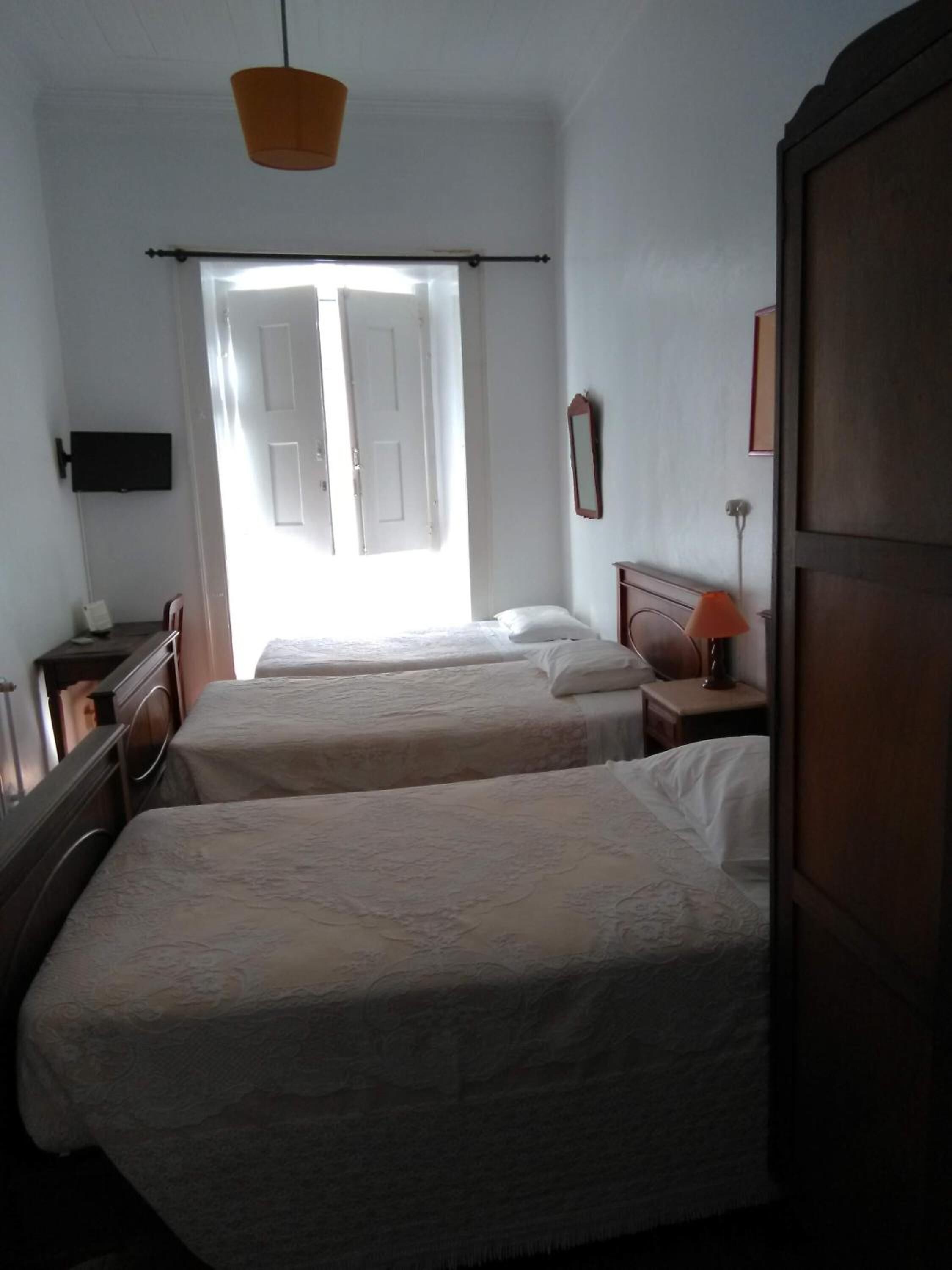 in-room safe, individually decorated, desk, cots/infant beds