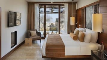 Minibar, in-room safe, desk, blackout drapes