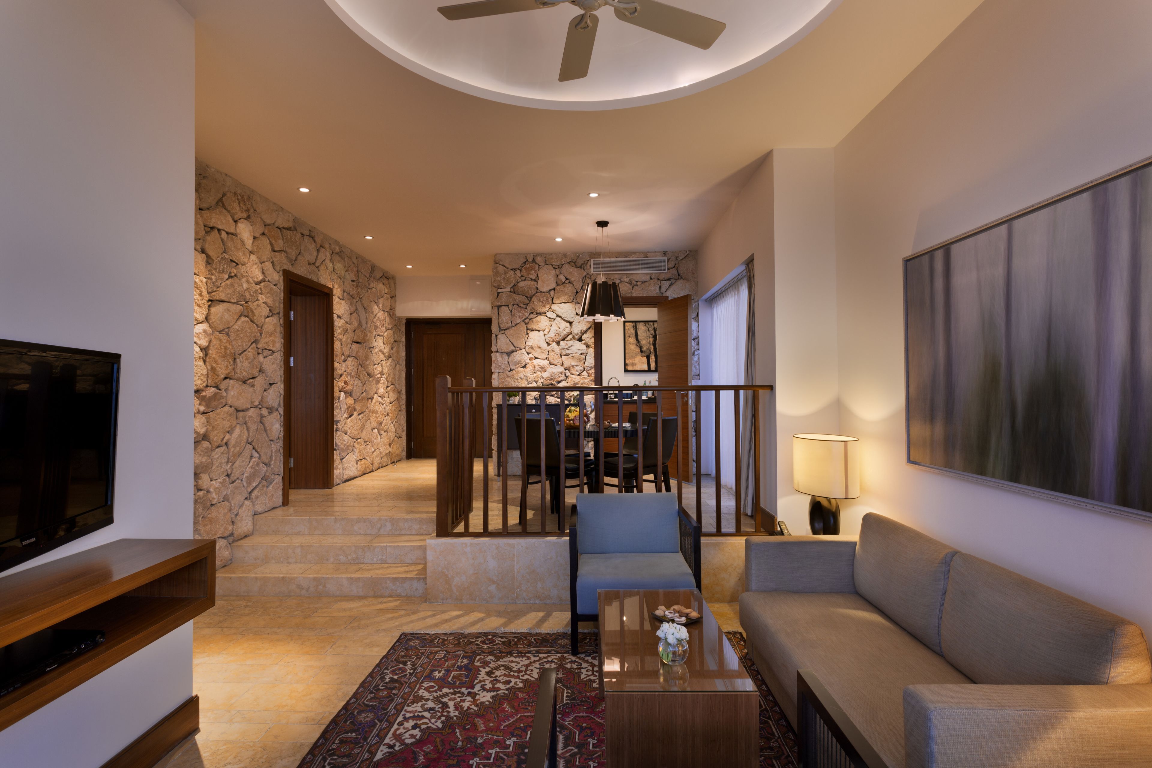 mamshit villa deluxe crater view  | living room | lcd tv, pay films