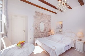 Economy Double Room | Pillow-top beds, desk, soundproofing, free WiFi - Roko House (Dubrovnik)