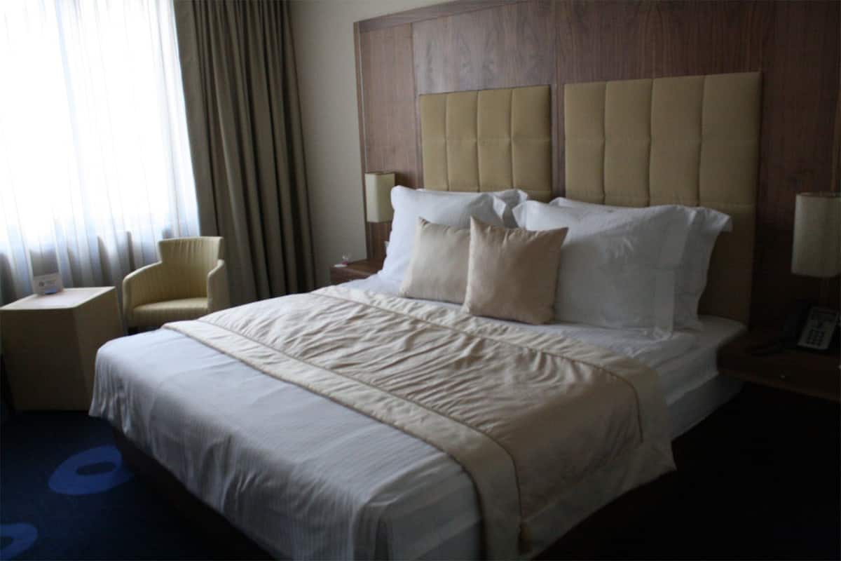 Eenpersoonskamer | Italiaanse Frette-lakens, luxe beddengoed, bedden met traagschuimmatras