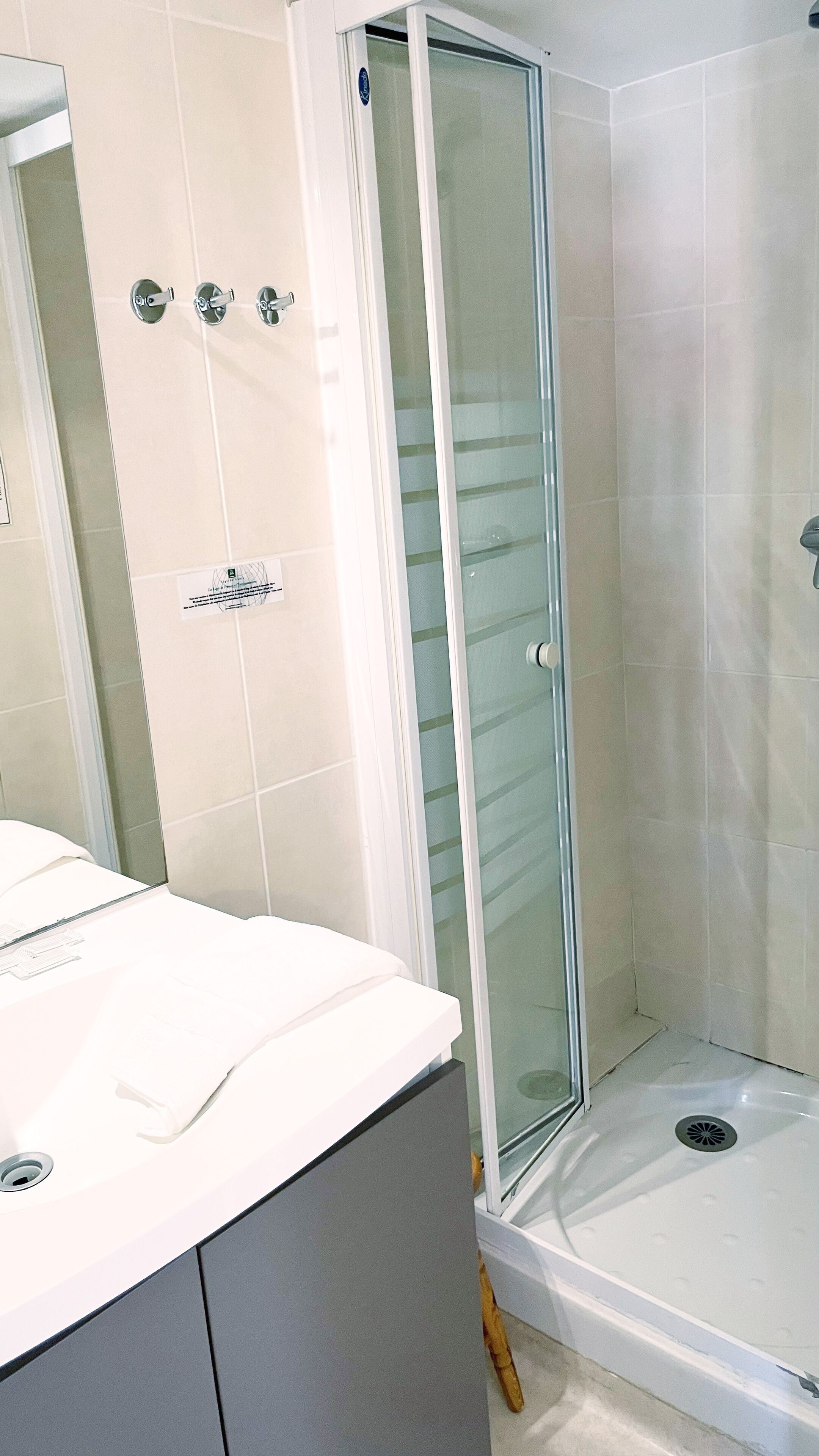 Foto - Abelha Hôtel Le France