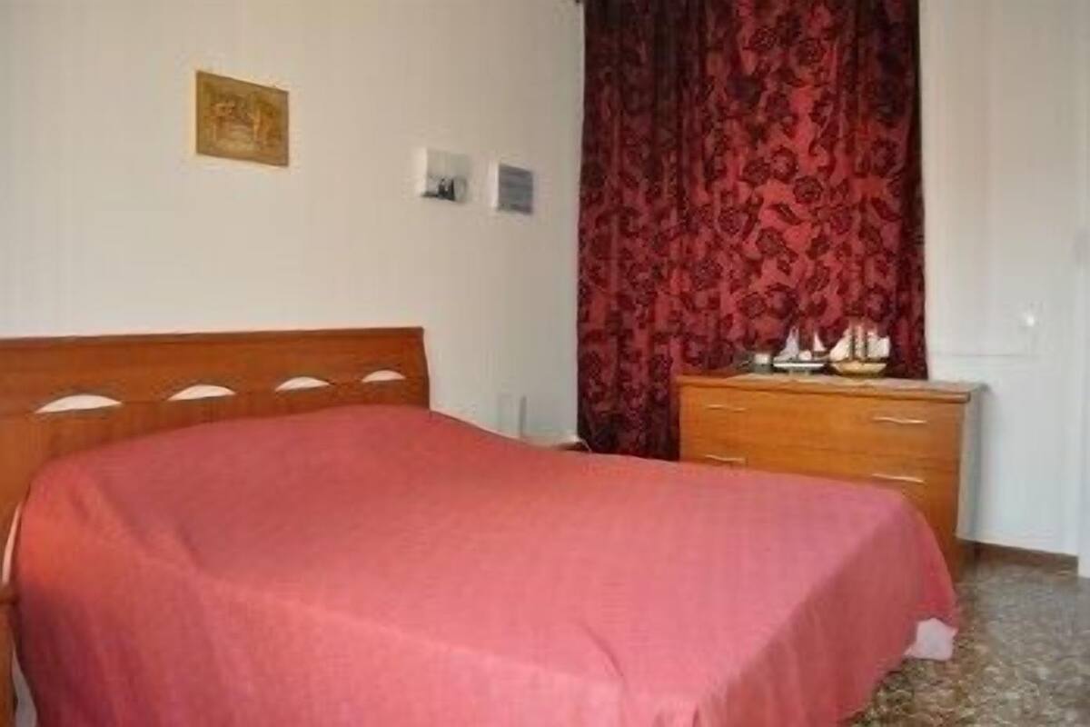 Habitación con 1 cama matrimonial o 2 individuales | Sábanas de algodón egipcio, ropa de cama de alta calidad y wifi gratis