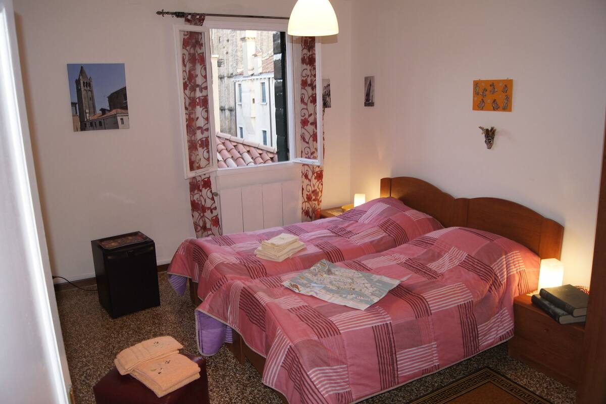 Double or Twin Room | Egyptian cotton sheets, premium bedding, WiFi (free)