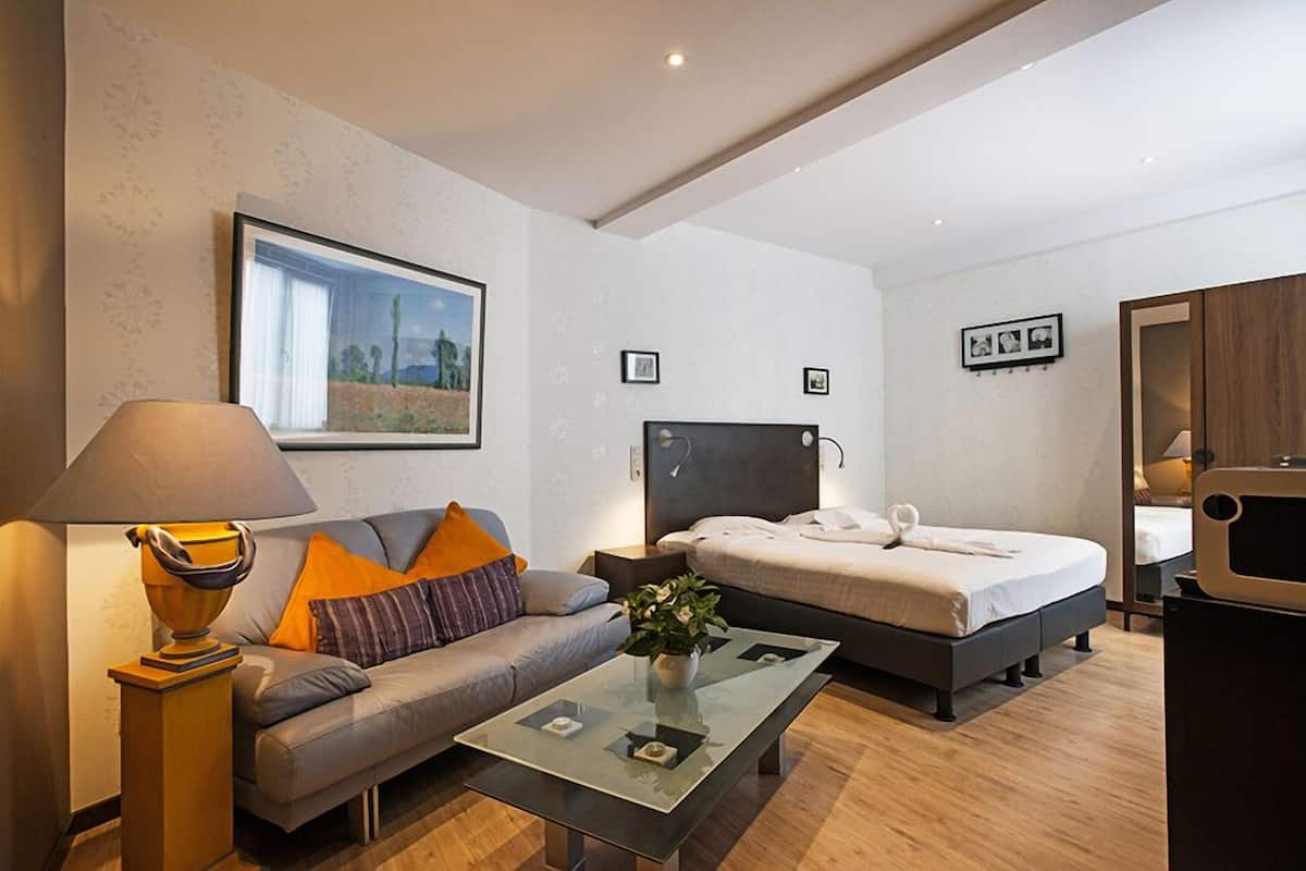 Camas Select Comfort, cofres nos quartos, escrivaninha