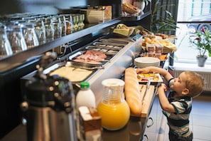 Buffet - Hotel Cathedral Gent Centrum (Ghent)