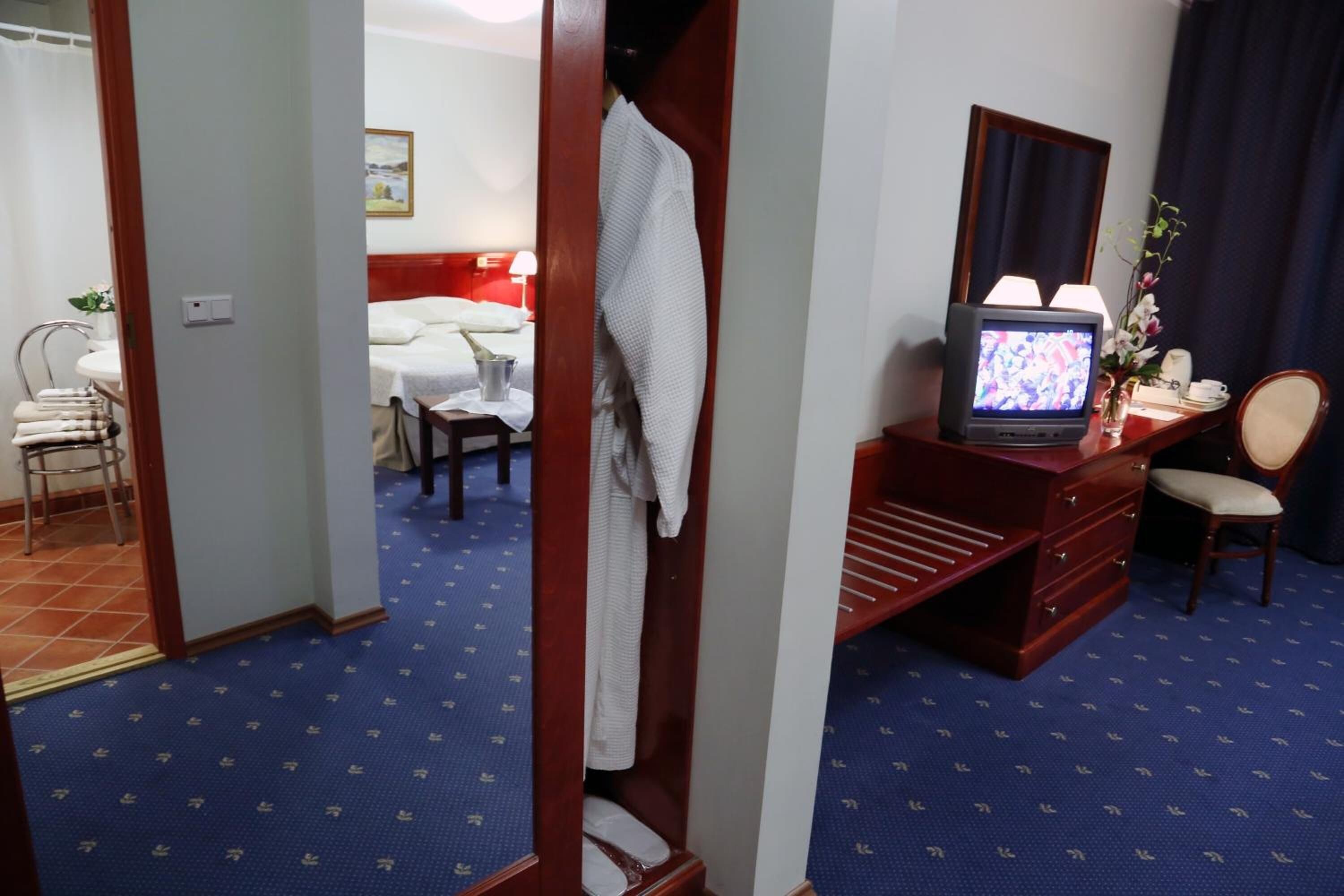 Hypo-allergenic bedding, desk, blackout curtains, soundproofing