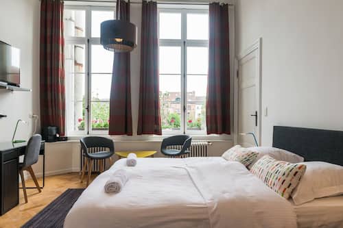 Comfort-Doppelzimmer | Zimmersafe, Schreibtisch, Verdunkelungsvorhänge, schallisolierte Zimmer