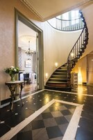 Εσωτερική είσοδος