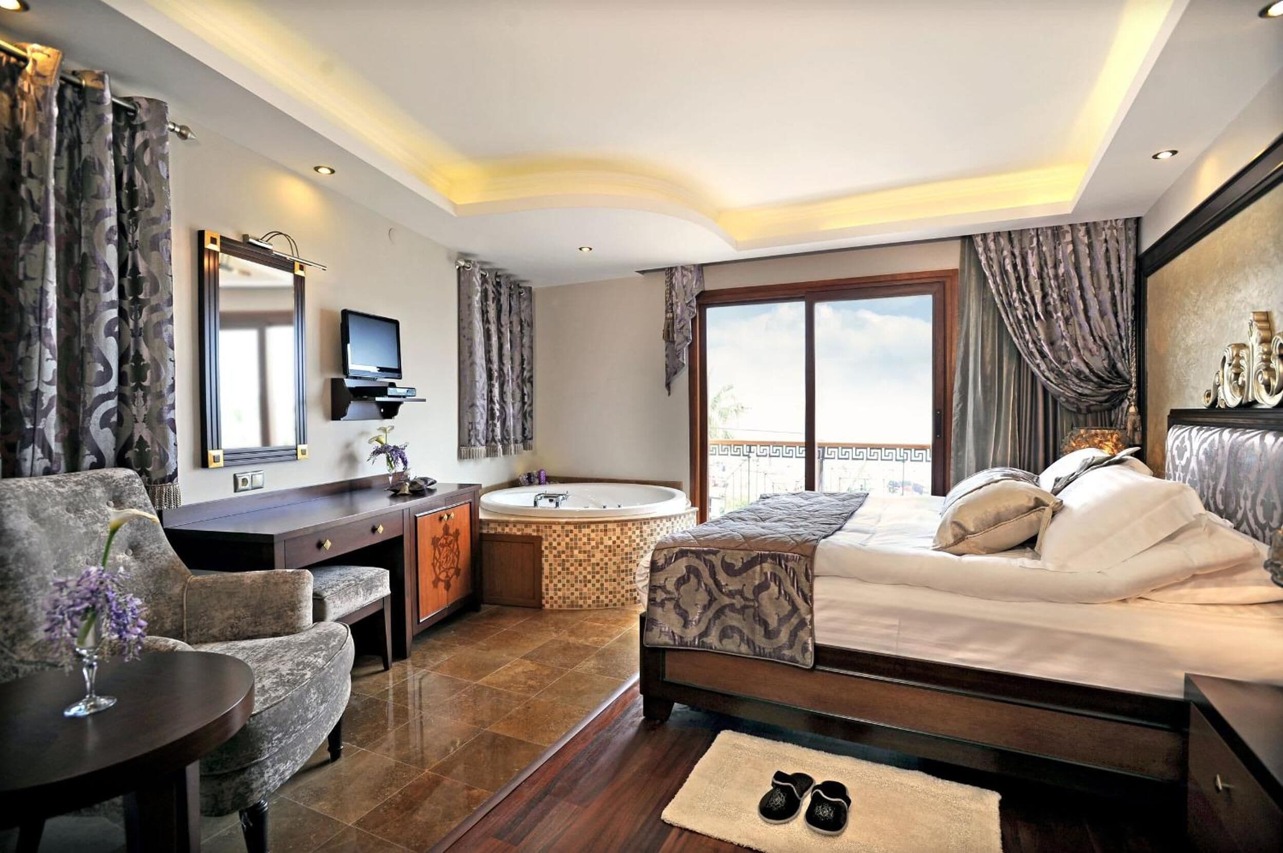 Egyptian cotton sheets, premium bedding, minibar, in-room safe