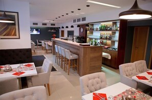 Bar (en la propiedad)