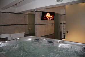 Bain à remous intérieur