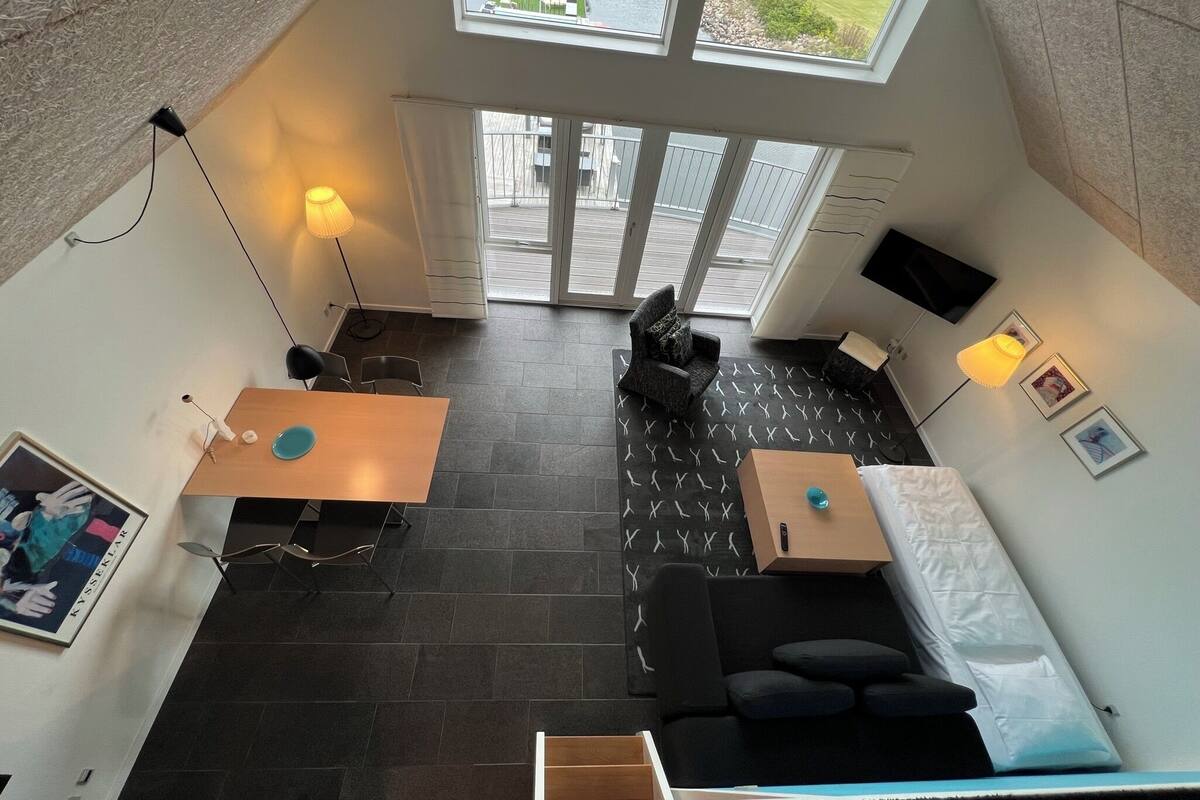 Apartment with view/ Upper Floor - 1 Bed Room - Kitchen - Loft | Hypo-allergenic bedding available, pillowtop beds, desk