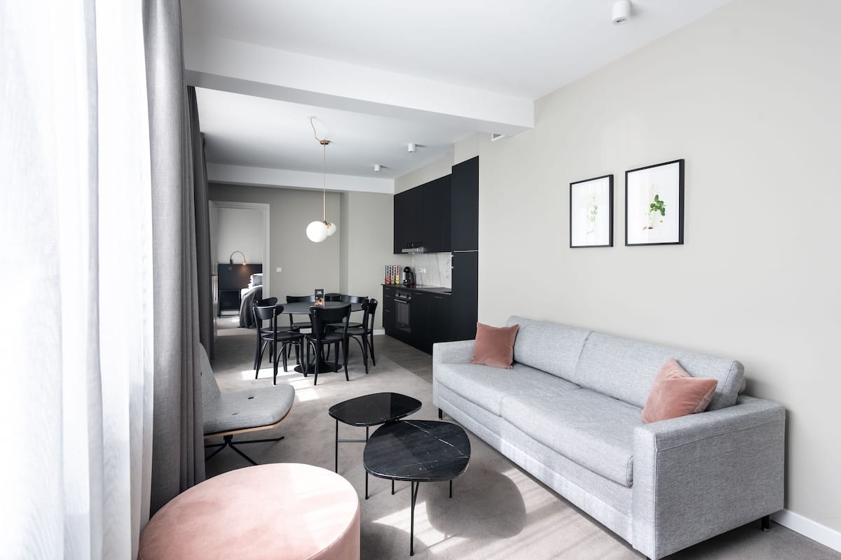 Apartment, 2 Bedrooms, 2 Bathrooms | Living area | 40-inch LED TV with satellite channels, TV