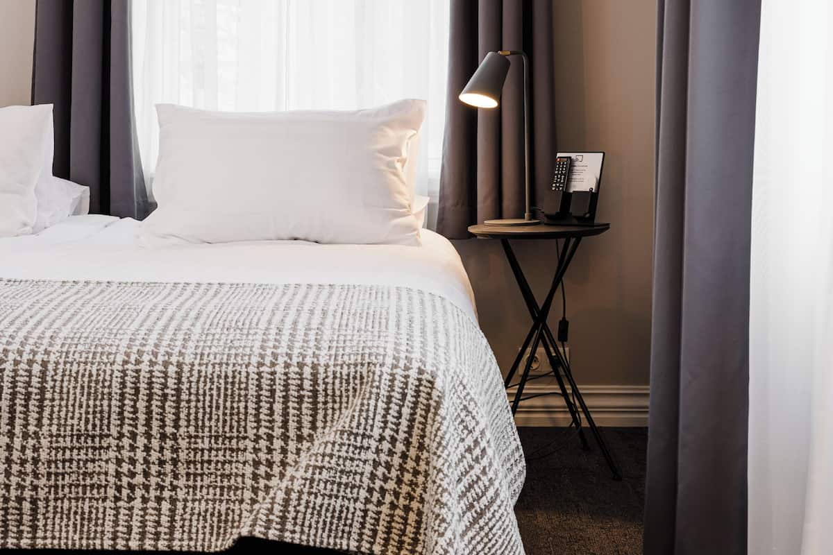 Studio | 1 bedroom, hypo-allergenic bedding, down comforters, pillowtop beds