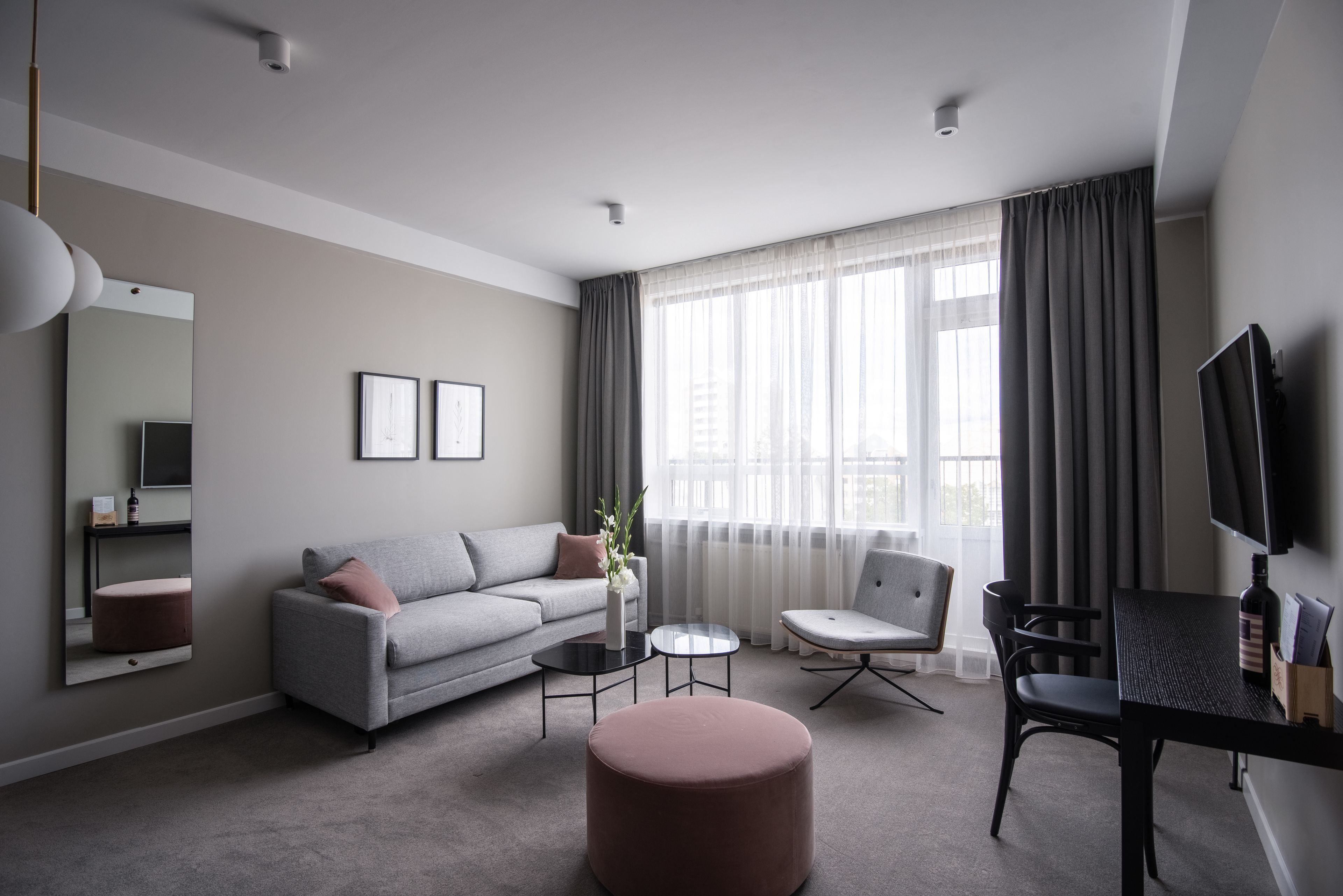 Apartment, 2 Bedrooms, 2 Bathrooms | Living area | 40-inch LED TV with satellite channels, TV