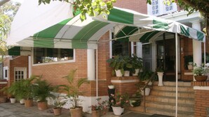 Unclassified image, 4 of 30, button - Hotel Royal Gardens (Asunción)