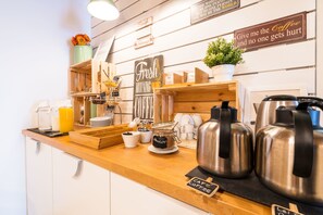 Desayuno buffet (EUR 20 por persona)