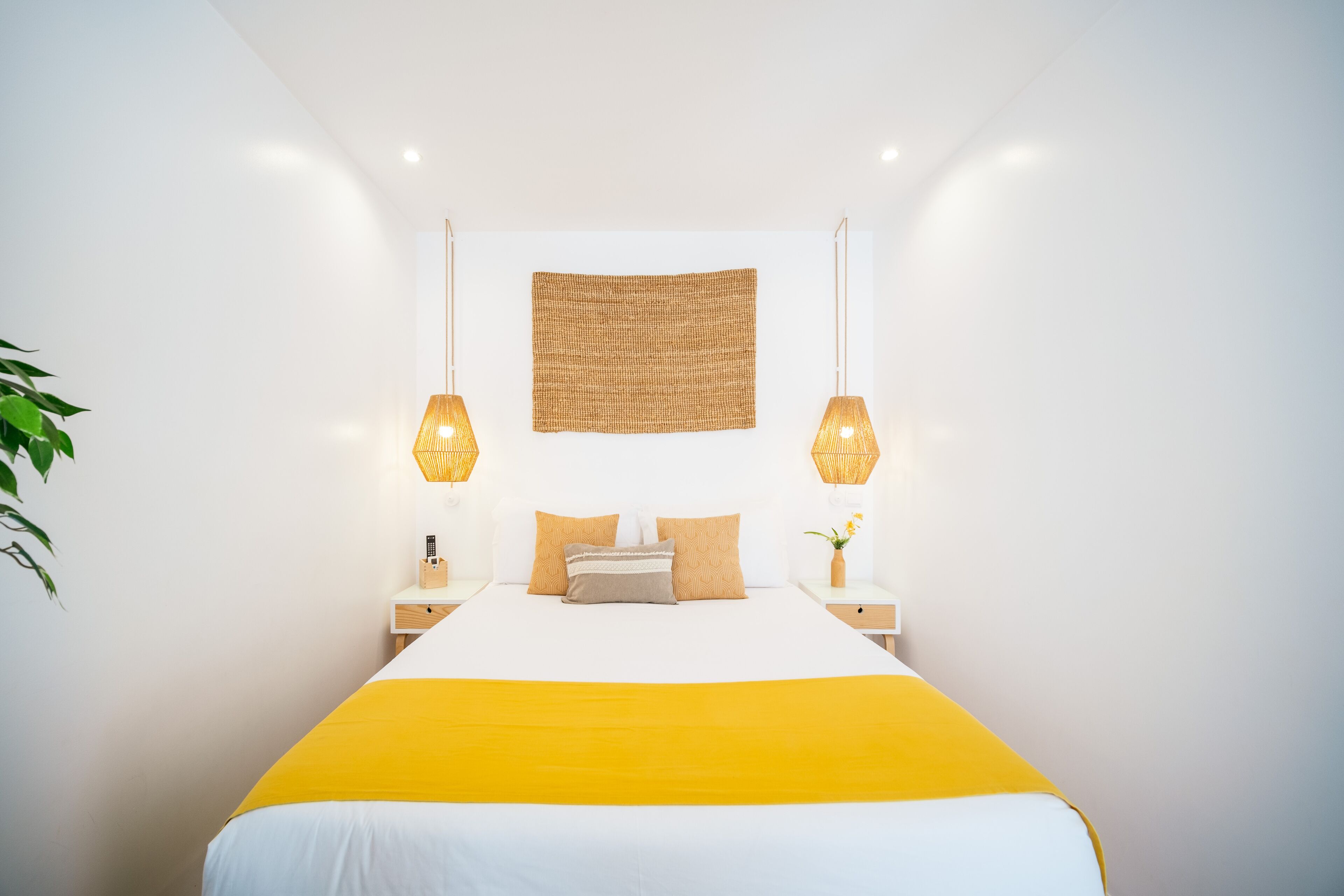 Studio | In-room safe, desk, blackout curtains, soundproofing
