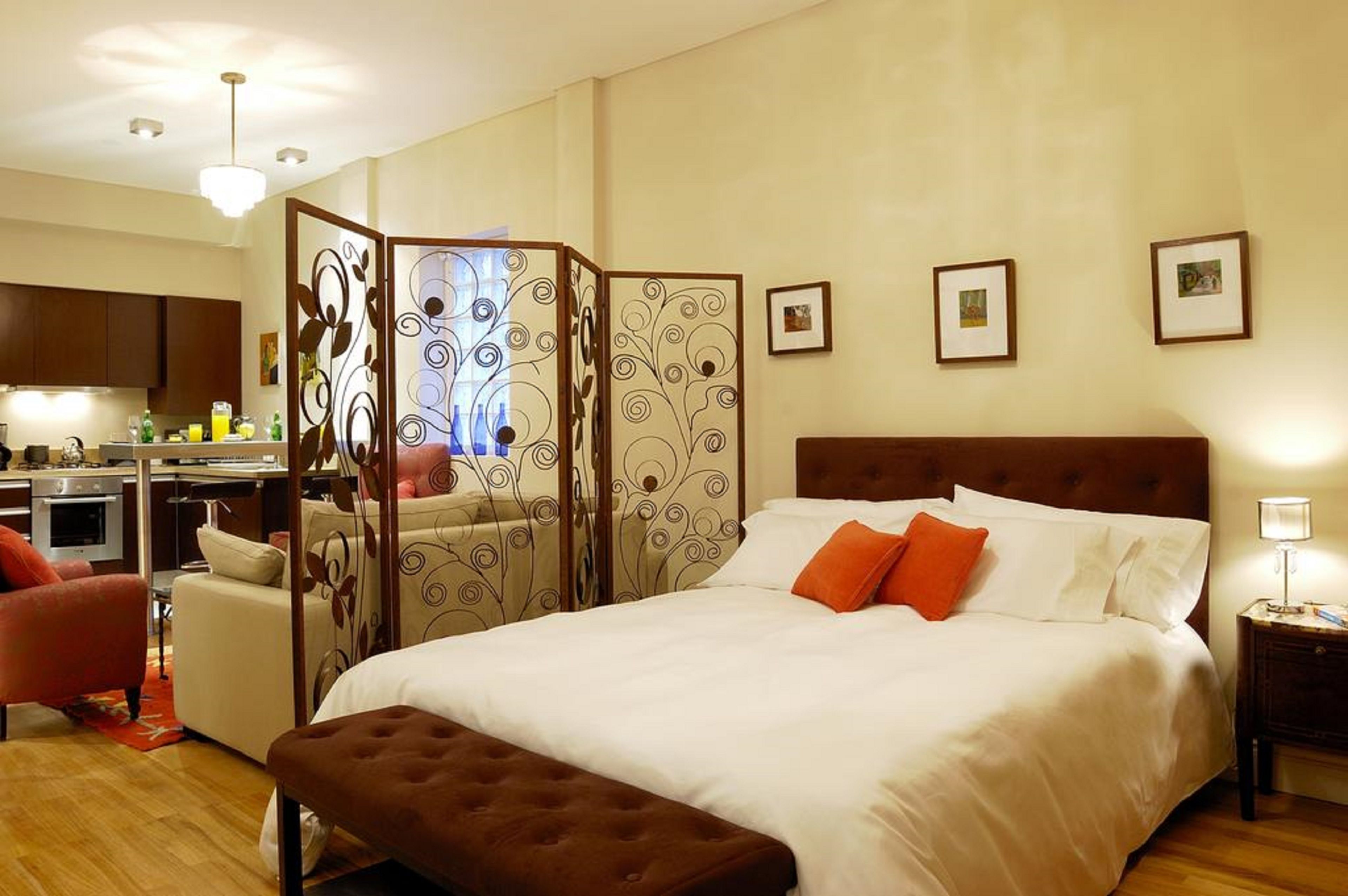 Photo - Poetry Building Recoleta