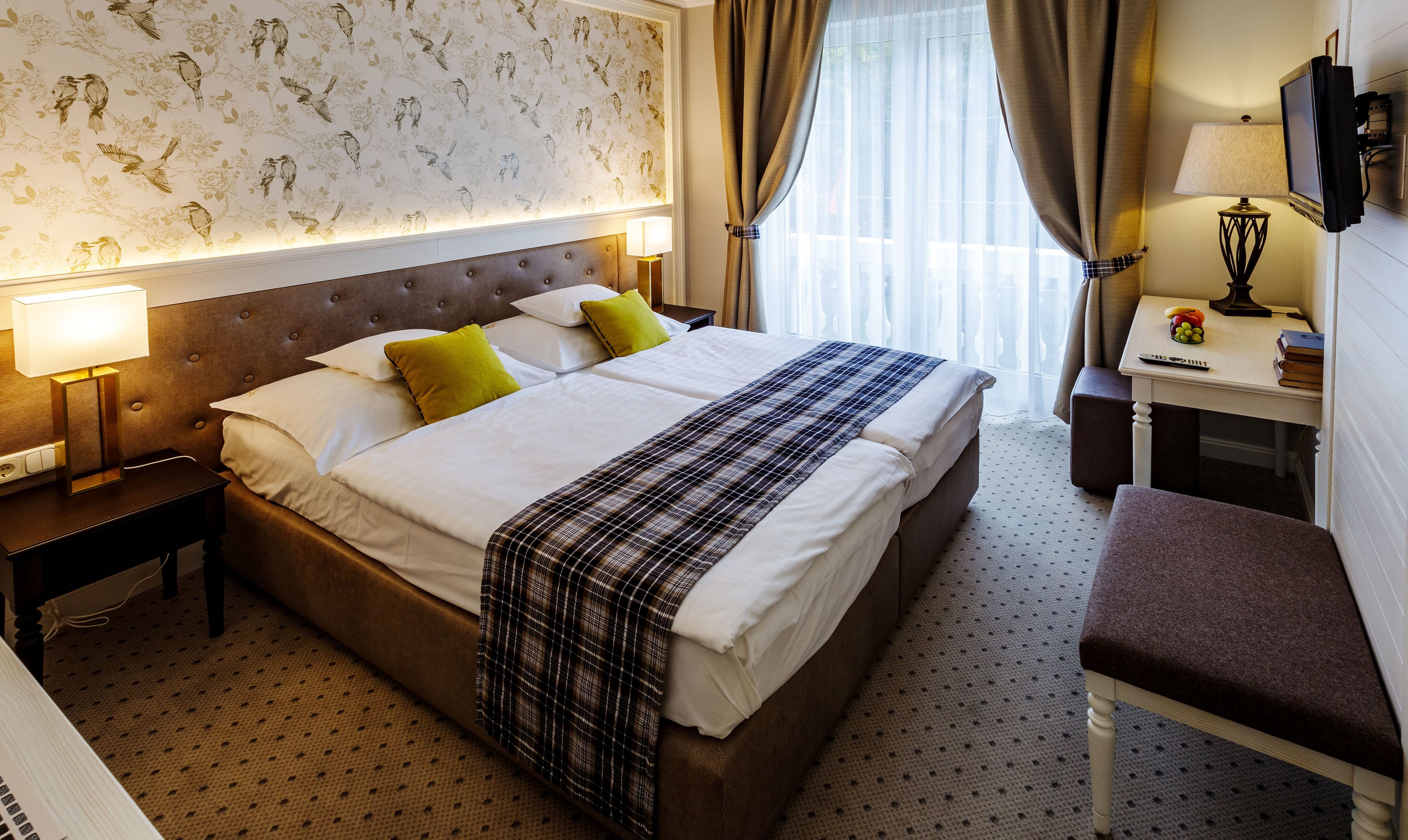 Suite (Apartment) | In-room safe, desk, blackout curtains, free WiFi