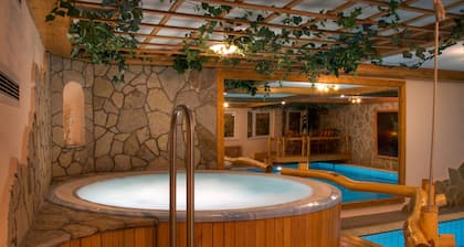 Villa Medici Hotel Restaurant