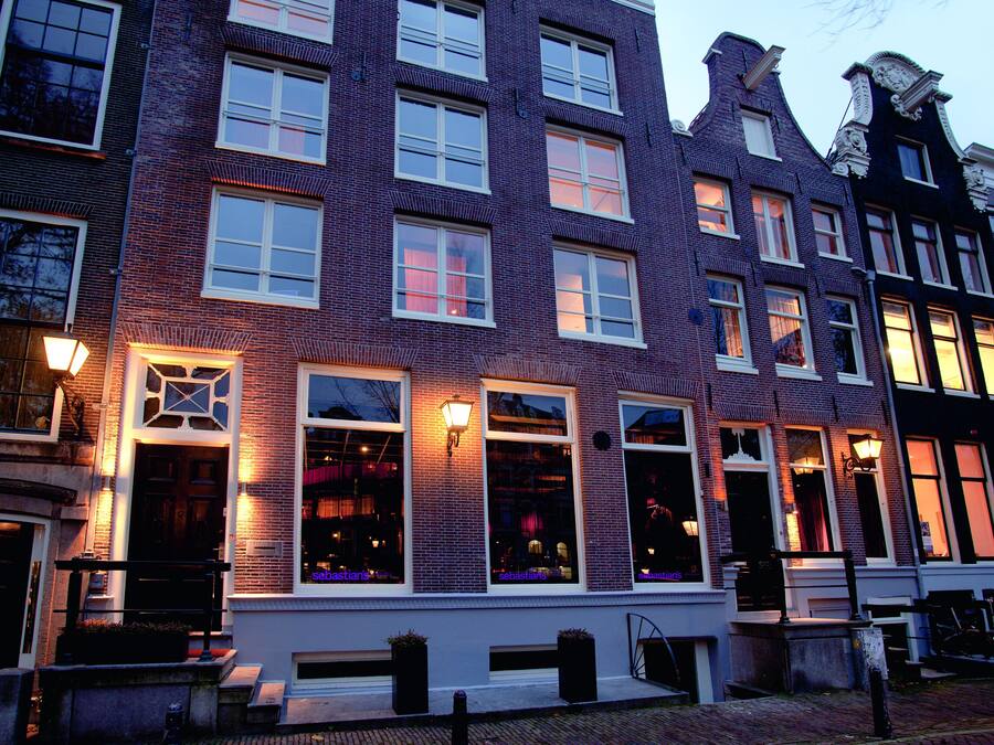 Luxury Double or Twin Room, 1 Bedroom, Bathtub, Canal View (large, ground floor) | Front of property