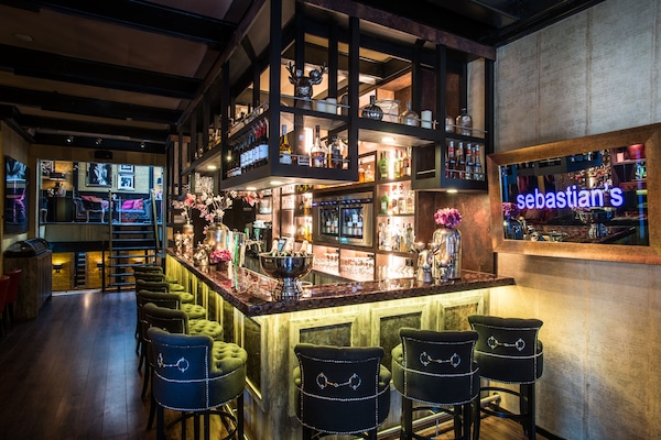 Télévision LCD de 42 pouces avec chaßnes numériques, télévision