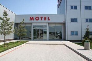 Front of property - Motel Ihtiman (Ihtiman)