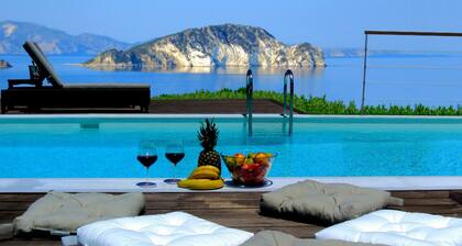 Exensian Villas & Suites