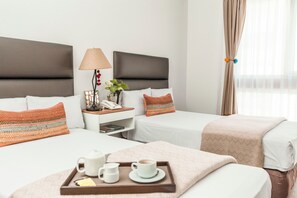 Apartamento Twin | Pillow-top beds, in-room safe, individually furnished, desk - La Paz Apart Hotel (Lima)