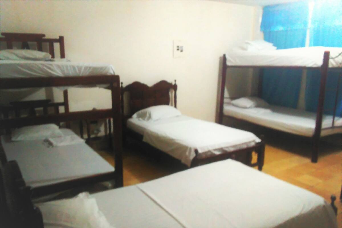 Quadruple Room | Desk, iron/ironing board, cribs (free)