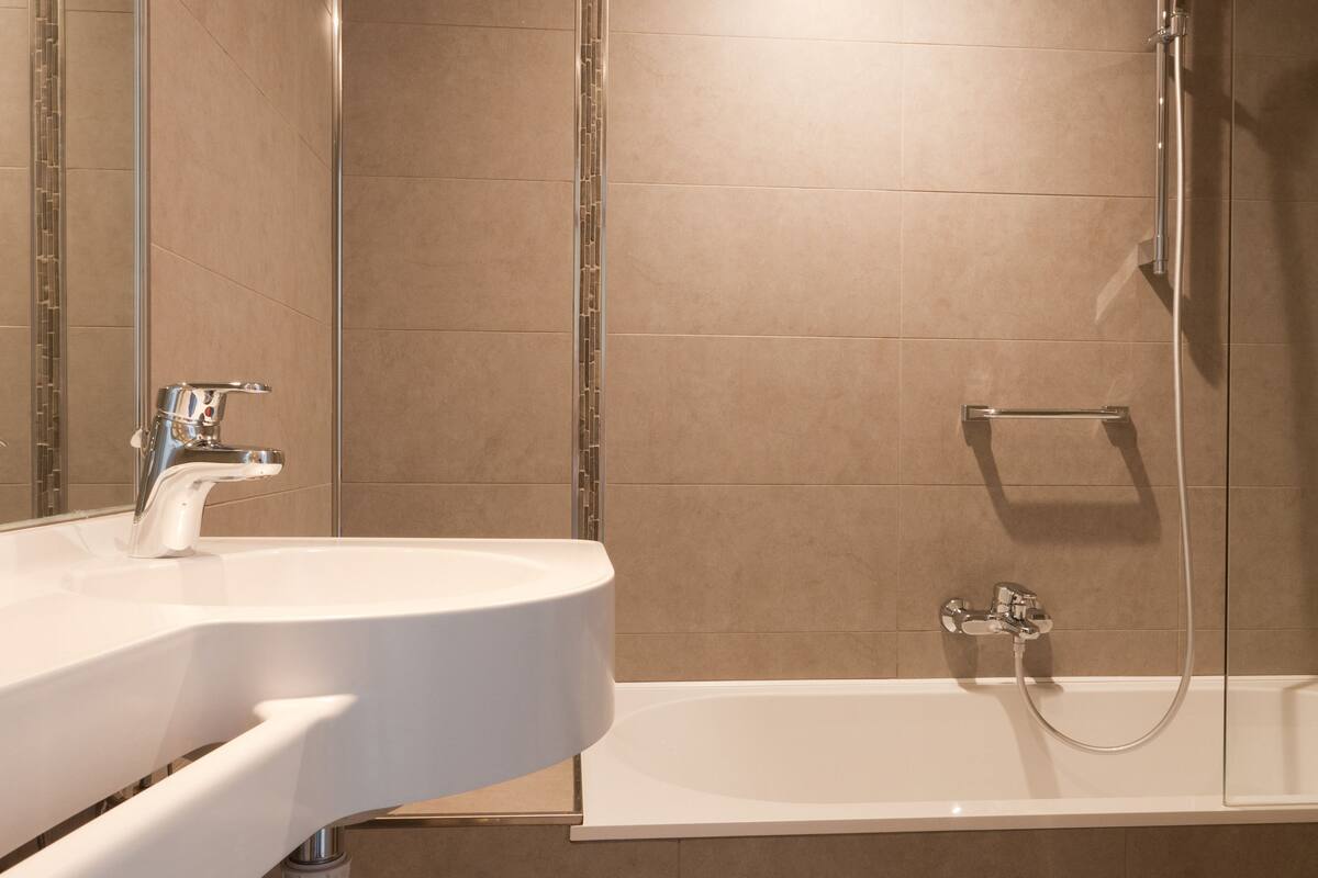 double or twin room | bathroom | free toiletries, hair dryer, towels, soap