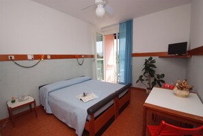 In-room safe, desk, free cots/infant beds, travel cot