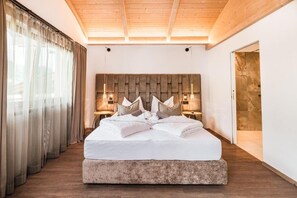 Suite | Safe på rommet, skrivebord, lydisolert og wi-fi (inkludert)