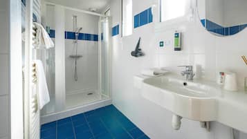 Classic Double Room | Bathroom