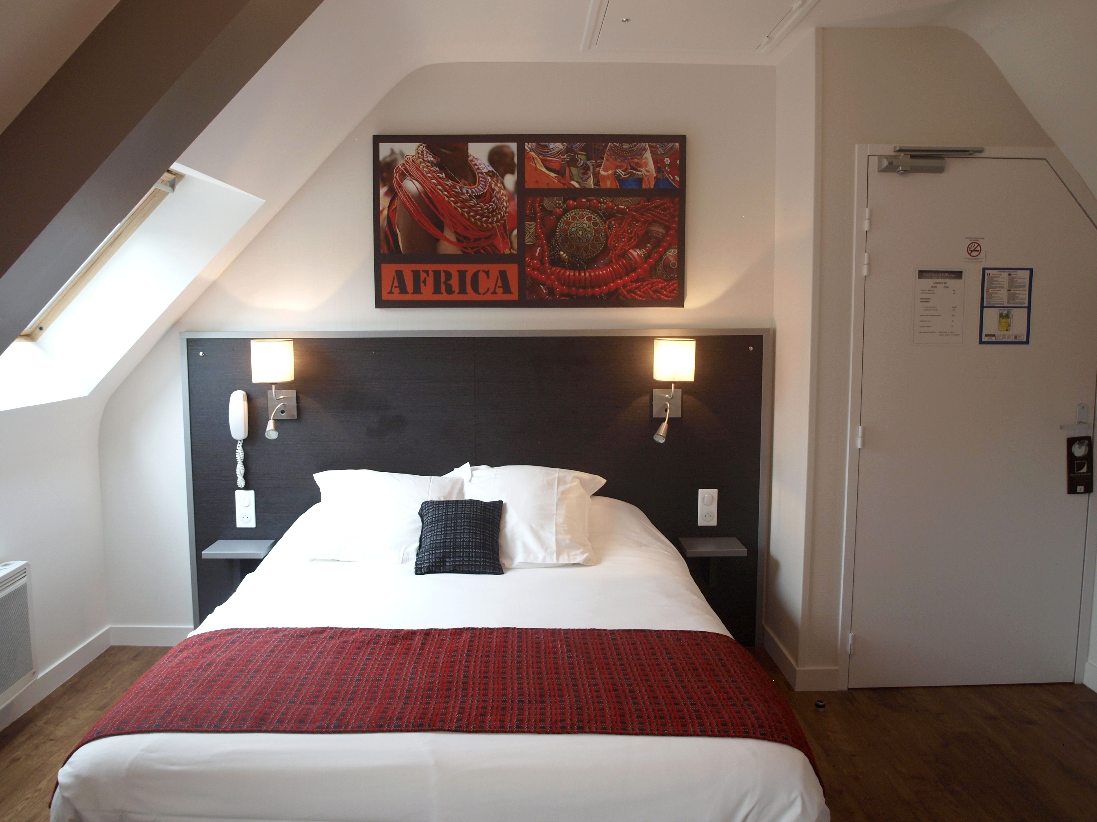 1 bedroom, premium bedding, desk, free wifi