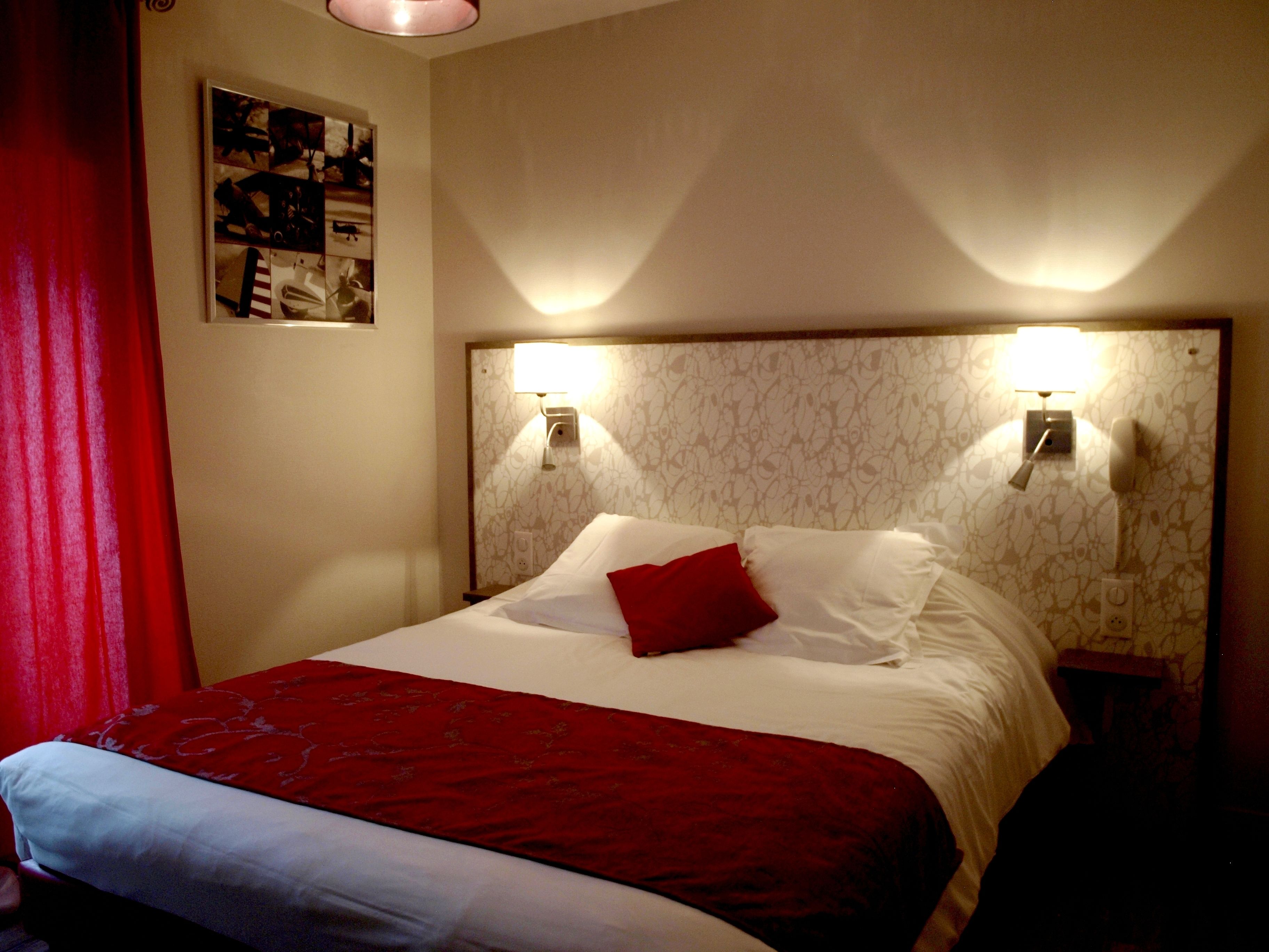 1 bedroom, premium bedding, desk, free wifi