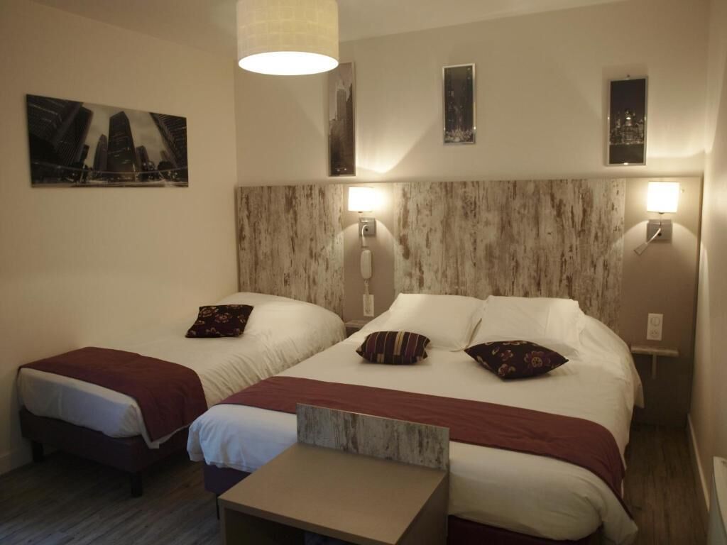 Premium bedding, desk, free WiFi, bed sheets