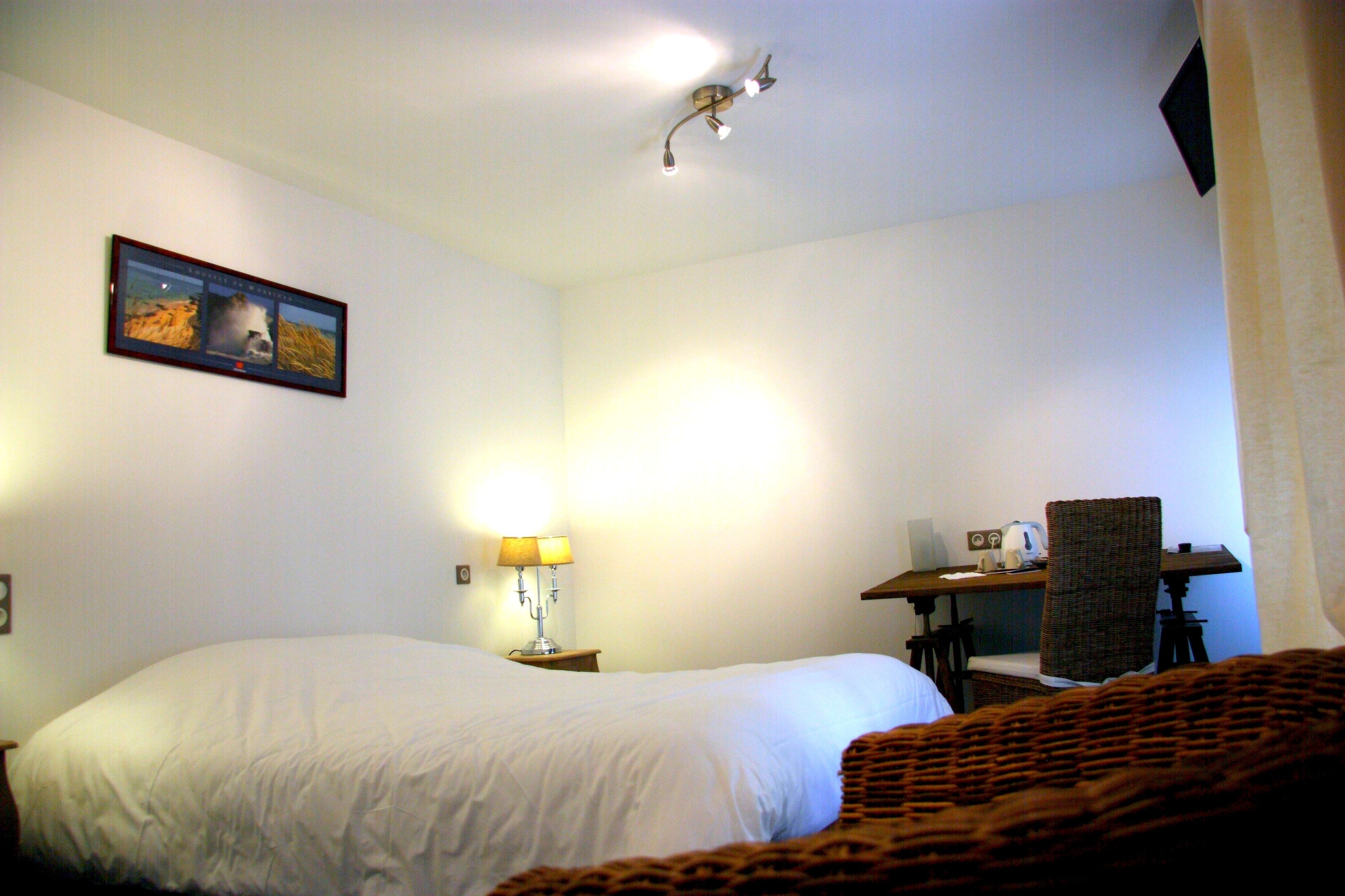 double room, courtyard view | 1 bedroom, premium bedding, desk, free wifi