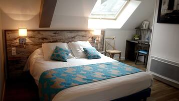 Literie de qualité supérieure, bureau, Wi-Fi gratuit, draps fournis