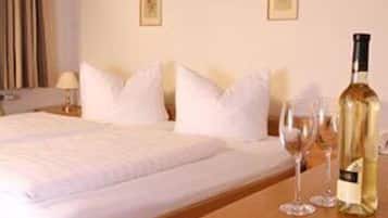 Hypo-allergenic bedding, Select Comfort beds, desk, soundproofing