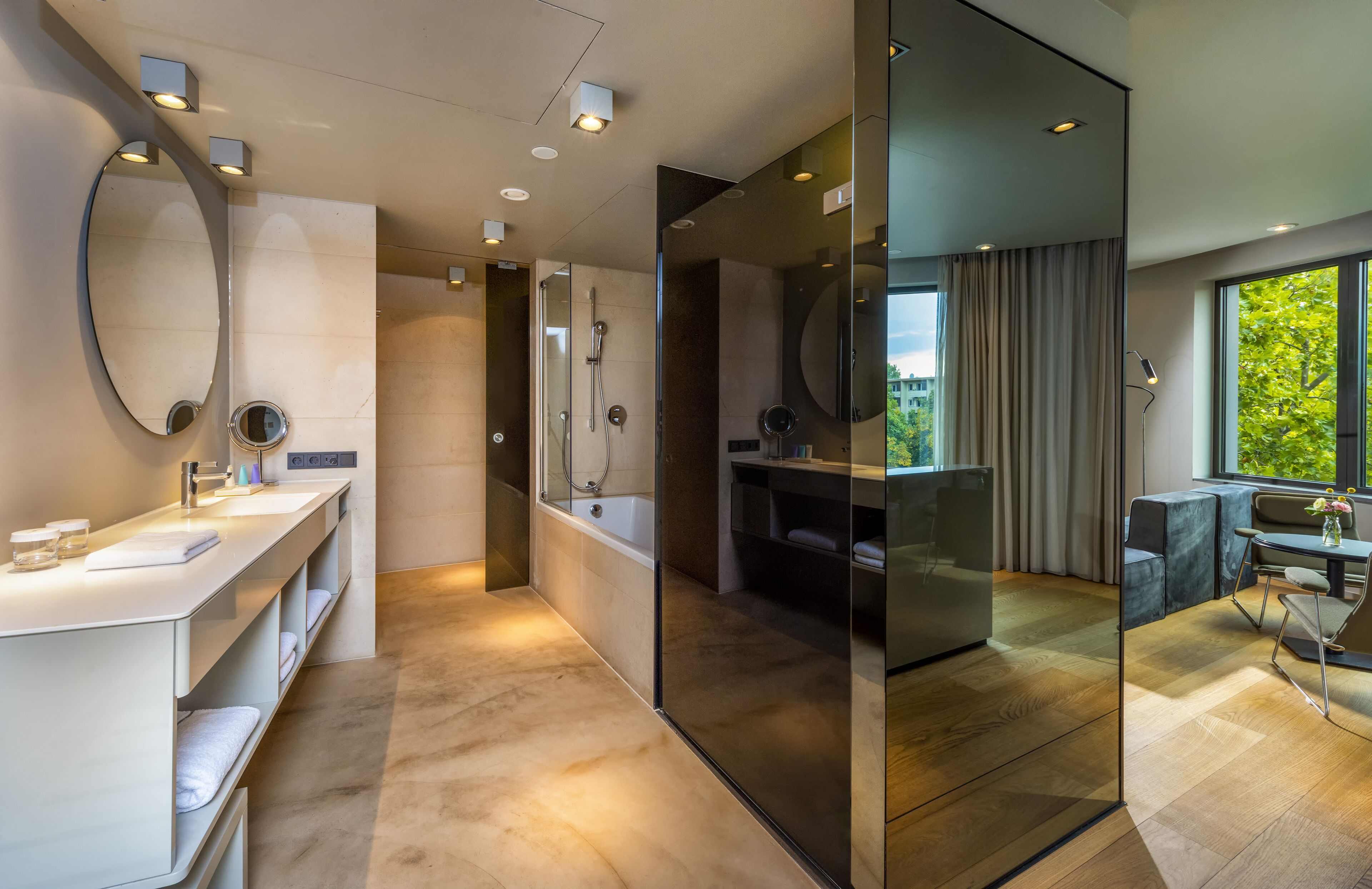 junior suite (59qm) | bathroom | free toiletries, hair dryer, slippers, towels