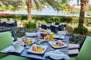 Daily buffet breakfast (OMR 8 per person)