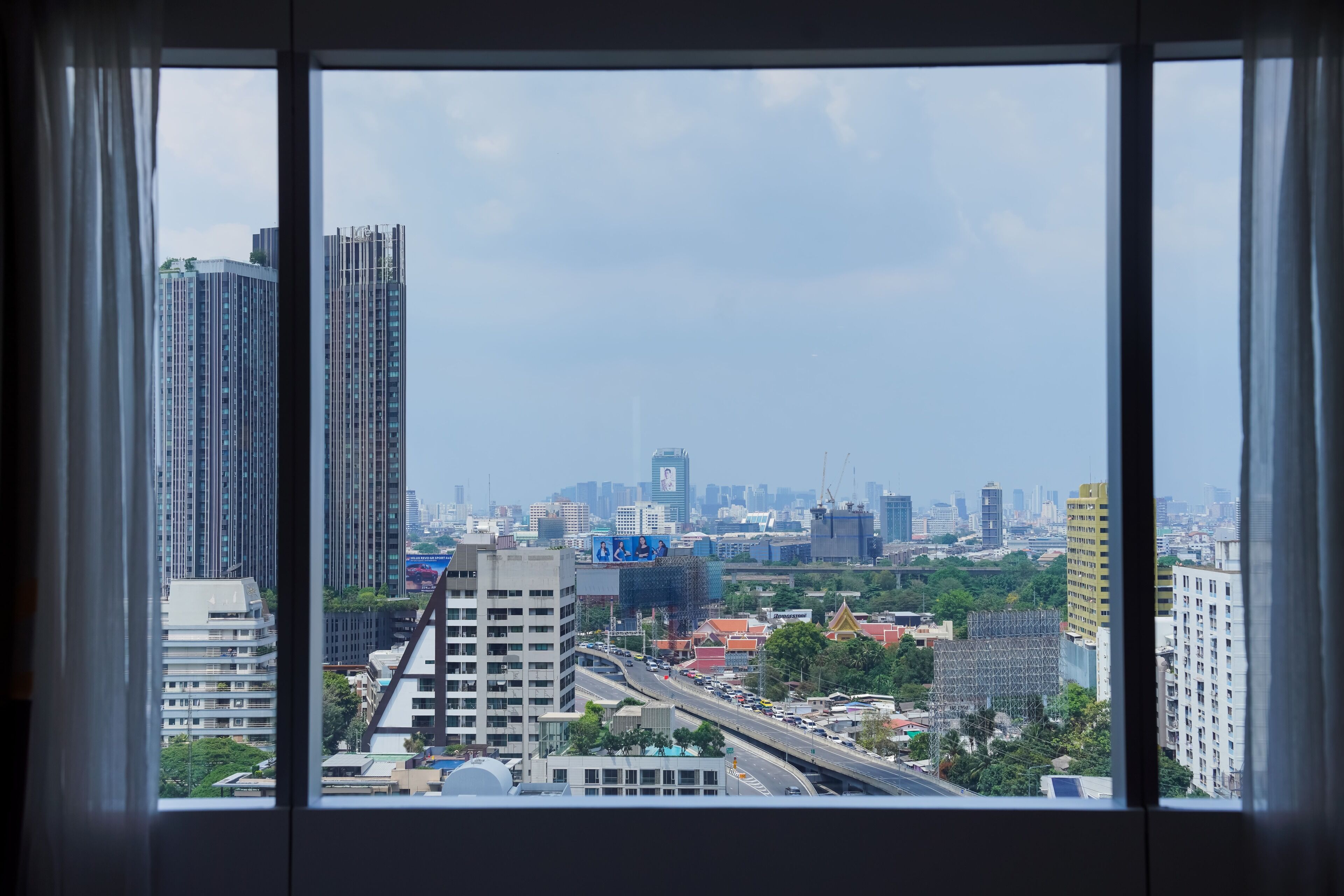 executive room, 2 single beds, non smoking, city view | 1 bedroom, hypo-allergenic bedding, minibar, in-room safe